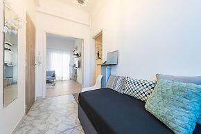 Stylish 1BR Retreat in Central Athens