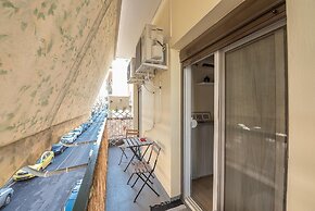 Stylish 1BR Retreat in Central Athens