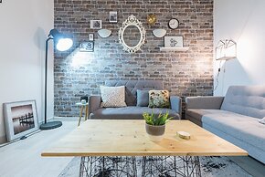 Stylish 1BR Retreat in Central Athens