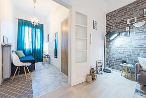 Stylish 1BR Retreat in Central Athens