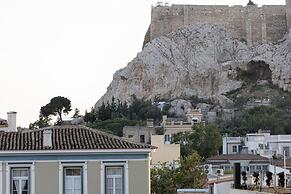 Historic Plaka s Deluxe Apartment