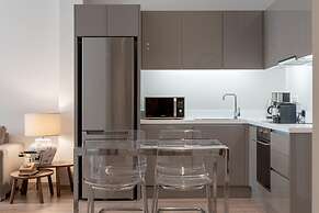 Historic Plaka s Deluxe Apartment