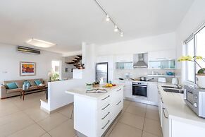 Protaras Seafront Villa Alia