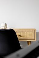 On Air Top Designed Gem