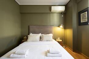 3 Bedroom apt in Athens With Acropolis View