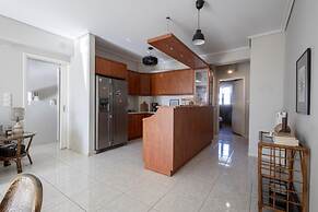 3 Bedroom apt in Athens With Acropolis View