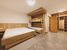 First IN Mountain Chalet B