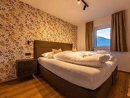 Tevini Alpine Apartments - Glocknerblick