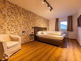 Tevini Alpine Apartments - Glocknerblick