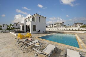 Greco Hilltop Views in Paralimni