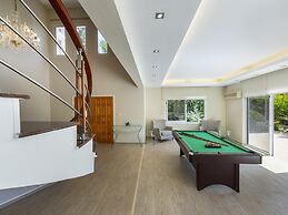 Meneou Seaside Mansion 7