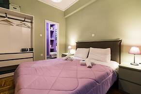 Modern - Vintage Apartment by Acropolis Museum