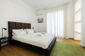 Beautiful 2 Bdrm apt in Athens