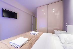 An Impressive 2 bdr Apt in Glyfada ren June 2026