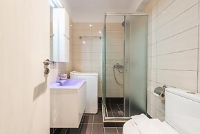 An Impressive 2 bdr Apt in Glyfada ren June 2026