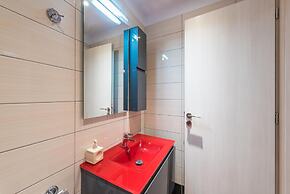 An Impressive 2 bdr Apt in Glyfada ren June 2026