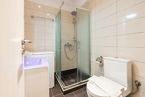 An Impressive 2 bdr Apt in Glyfada ren June 2026