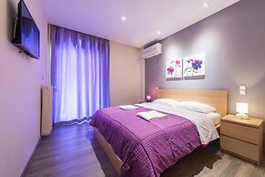 An Impressive 2 bdr Apt in Glyfada ren June 2026