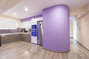 An Impressive 2 bdr Apt in Glyfada ren June 2026