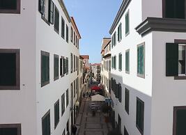 Ribeira das Casas Apt 2C by Homie