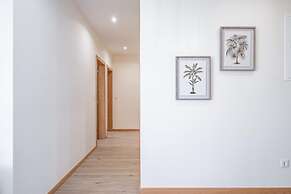 Canhas Residence I by Homie
