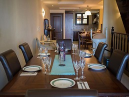 George s Poet Maisonette