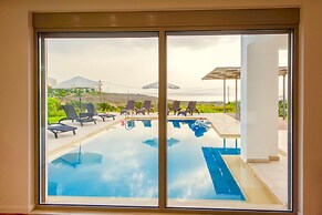 Luxury Villa Stella With Private Swimming Pool