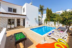 Protaras Sapphire Seaside Villa
