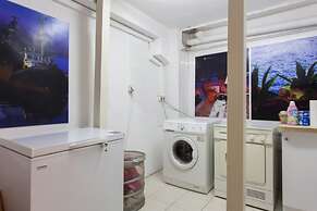 Psyri Neoclassical House w Yard - Free Parking