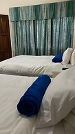 Twin Room in Hillside - 2087