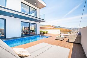 Belle Maison by Homie
