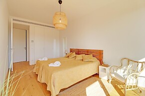 White Nature Apartment