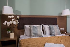Pan Asia Seaview Apartment 2