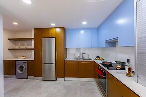Mackenzie Castella Beachfront Suite