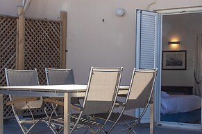 Downtown Cocoon With Roof Deck