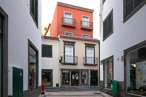 Ribeira das Casas Apt 3F by Homie