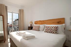 Ribeira das Casas Apt 3E by Homie