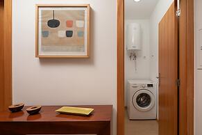 Ribeira das Casas Apt 3E by Homie
