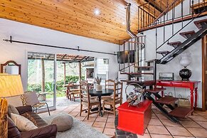 Ivy Cottage by Homie