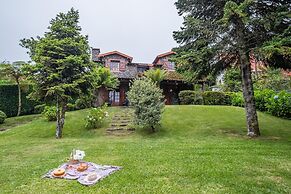 Villa Achada da Mouca by Homie