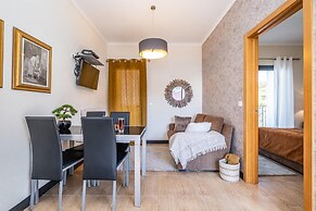 Ocean Panorama Apartment 2 by Homie