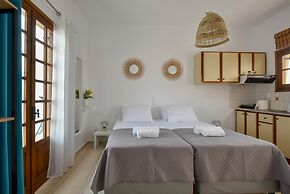 Eva Studios 10 in Agia Pelagia