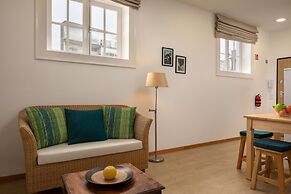 Ribeira das Casas Apt 2D by Homie