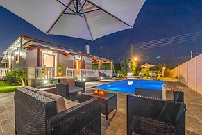 Villa Mansion With Private Pool