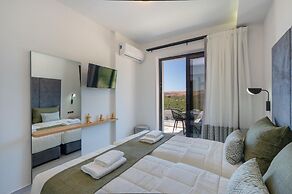 Luxurious Villa Mare - With 150m Pool