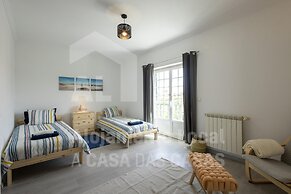 Ocean Apartment by Acasadascasas