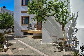 Eva Studios 7 in Agia Pelagia