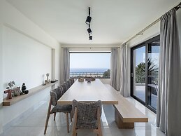Villa Heora - The Floating Residence