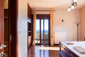 Villa Natura - With Private Heated Pool