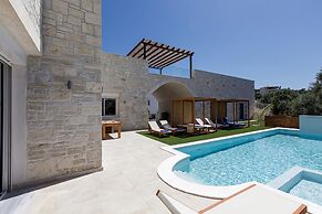 Mandana Villa - With Heated Pool Jacuzzi